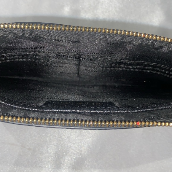 Michael’s Kors black saffiano wristlet - Picture 7 of 13